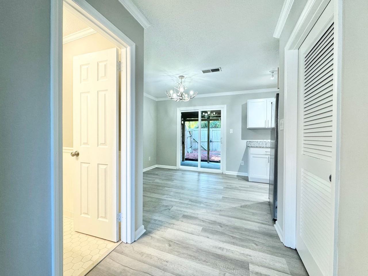 1825 Johnson St - Photo 5 of 20