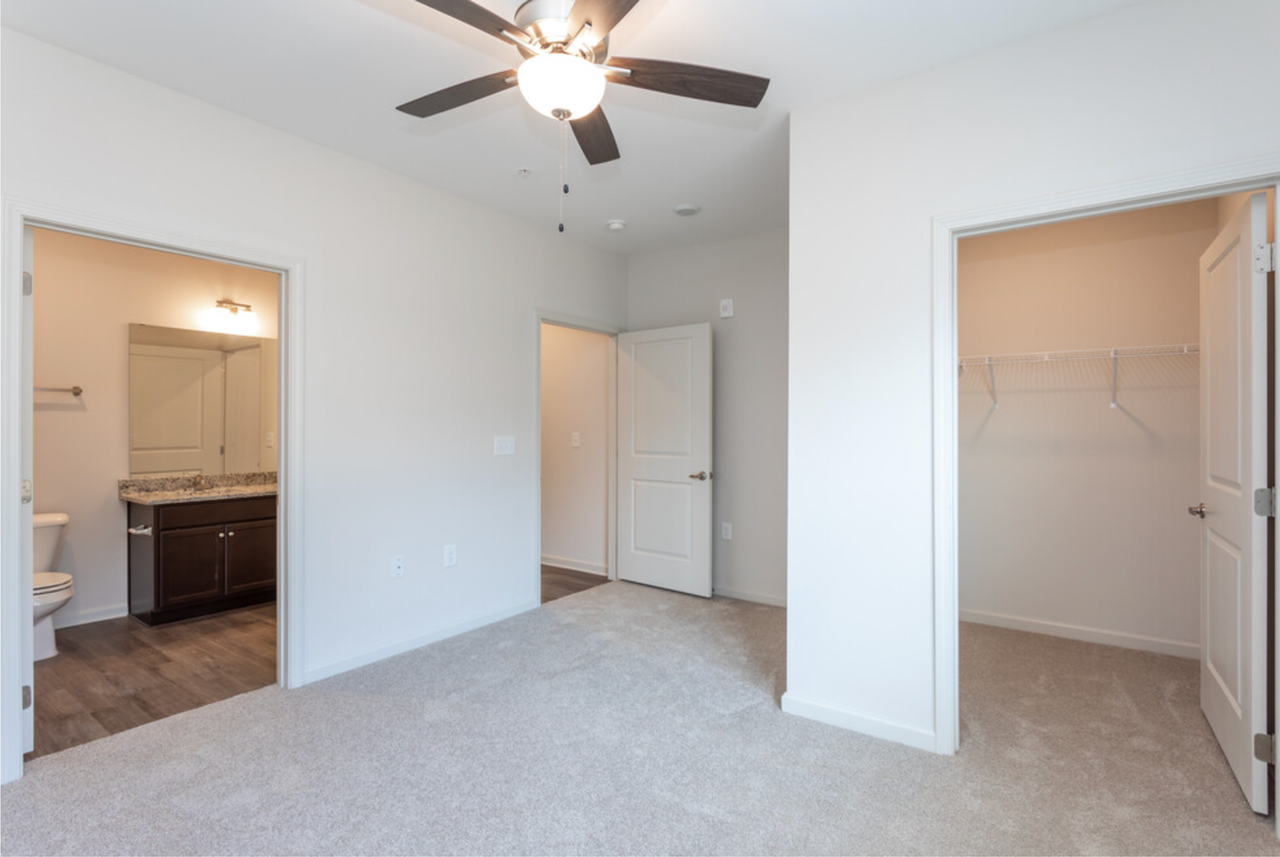 1585 E Cornelius Harnett Blvd - Photo 5 of 17