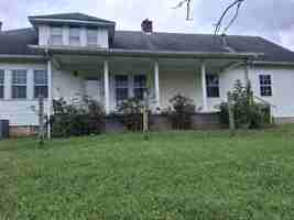 featured image of 104 Moore St