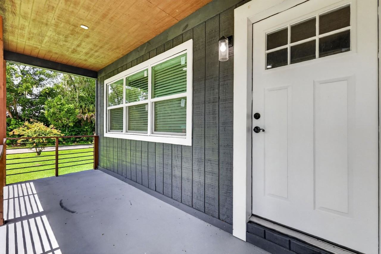 25405 Colmar Ave - Photo 4 of 23