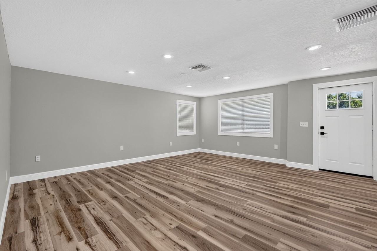 25405 Colmar Ave #B - Photo 5 of 21