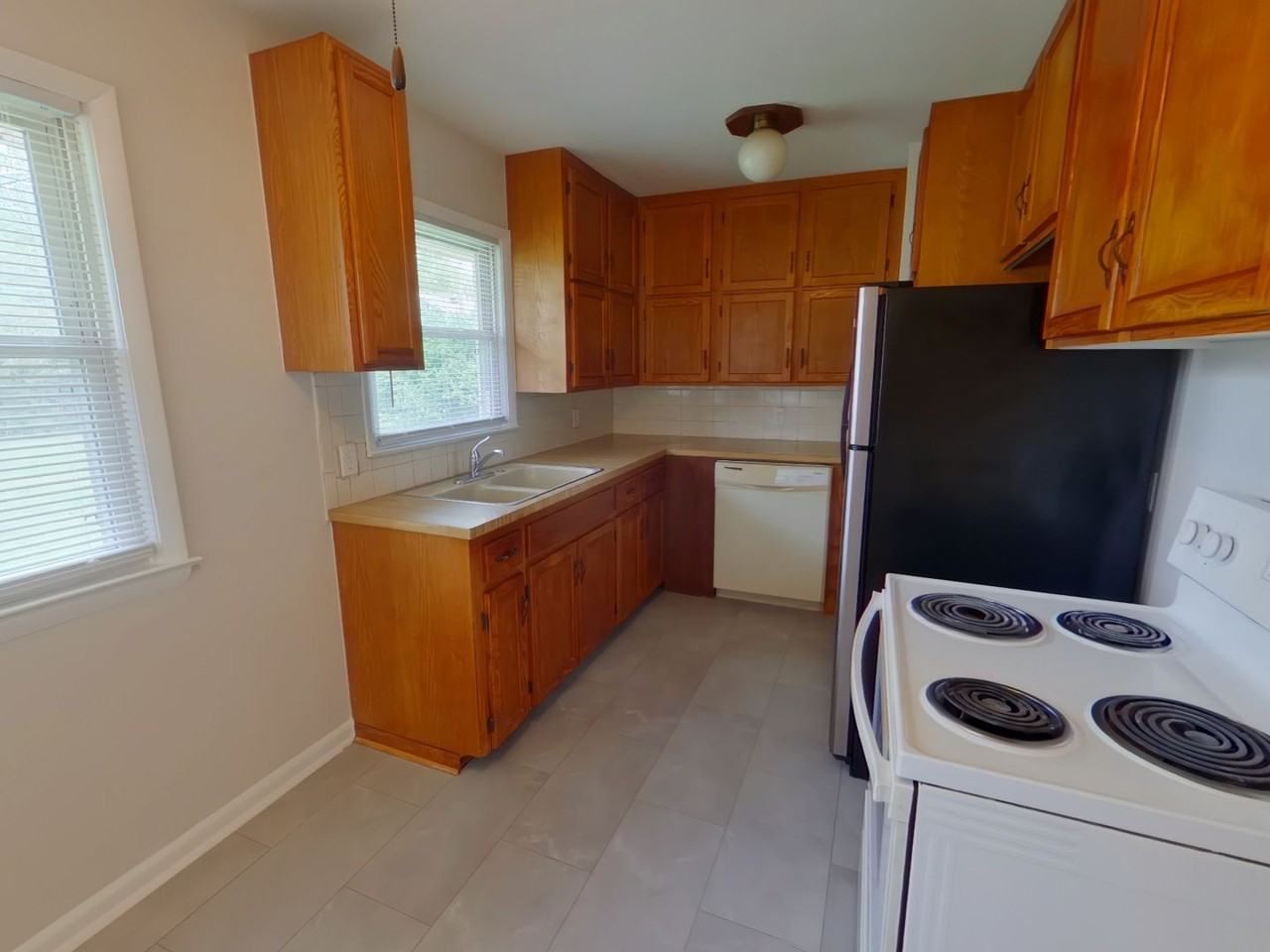7602 E Gilbert St - Photo 5 of 13
