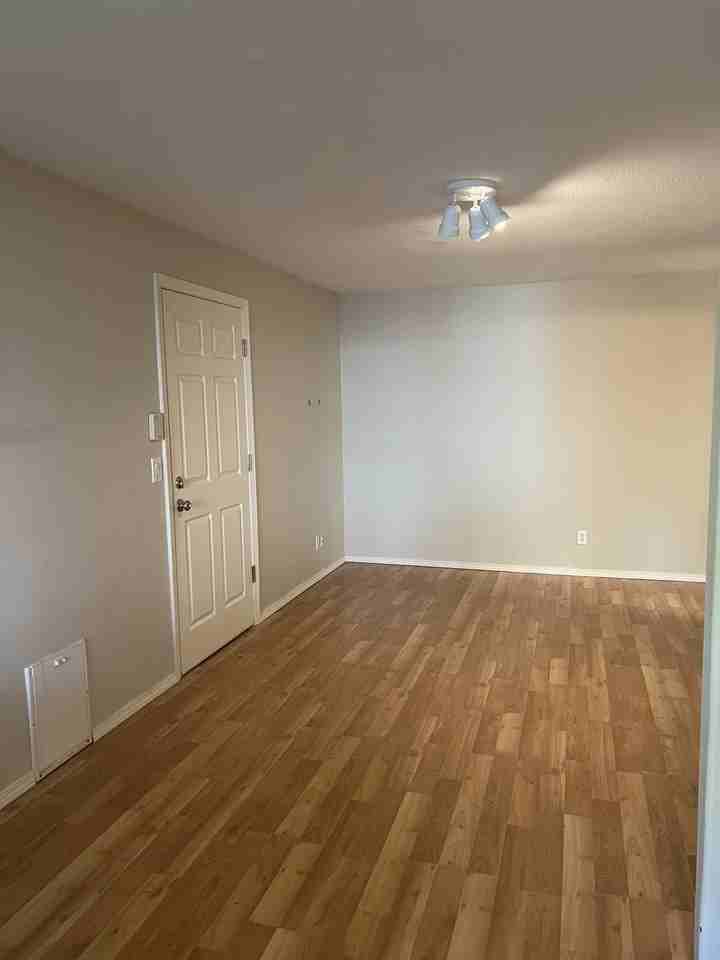 4227 Southwest Coronado Street - Photo 2 of 11