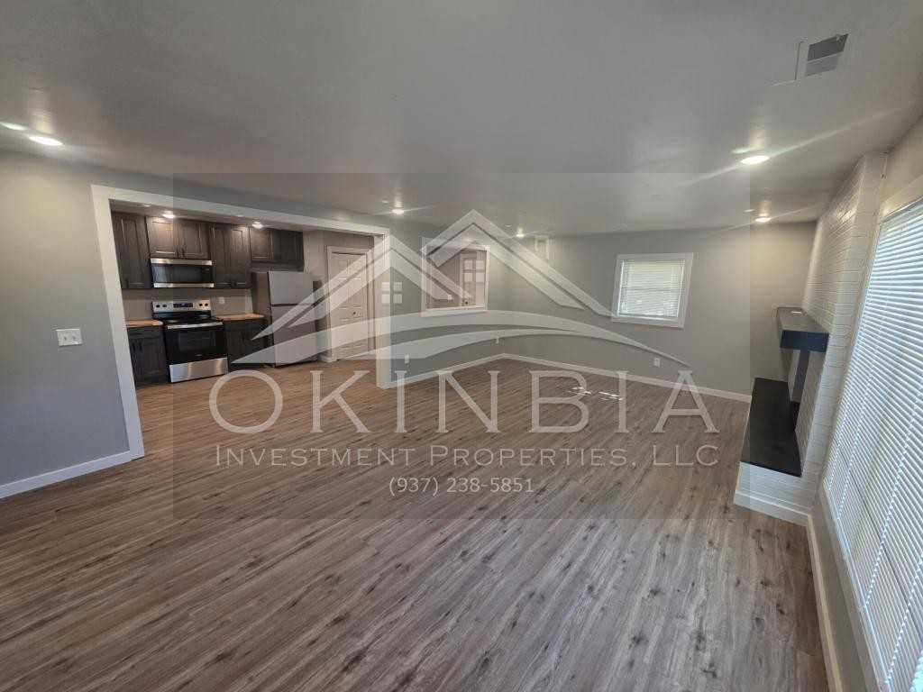 3692 Parkfield Pl - Photo 4 of 30