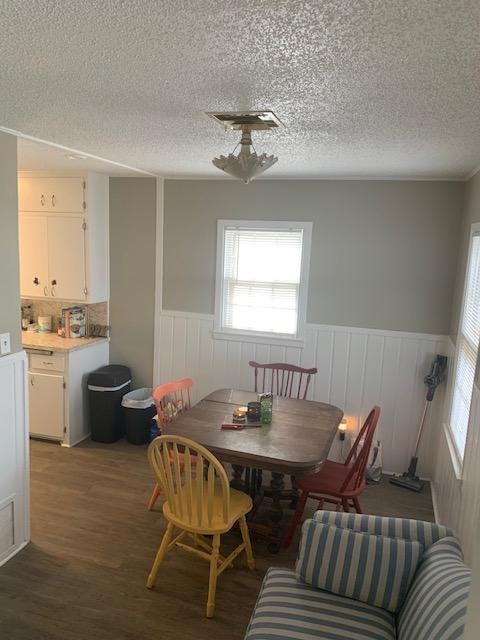 3409 27th St - Photo 2 of 11