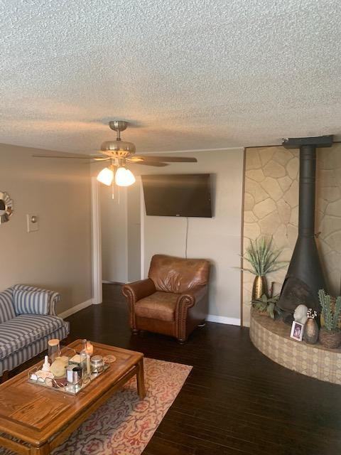 3409 27th St - Photo 5 of 11