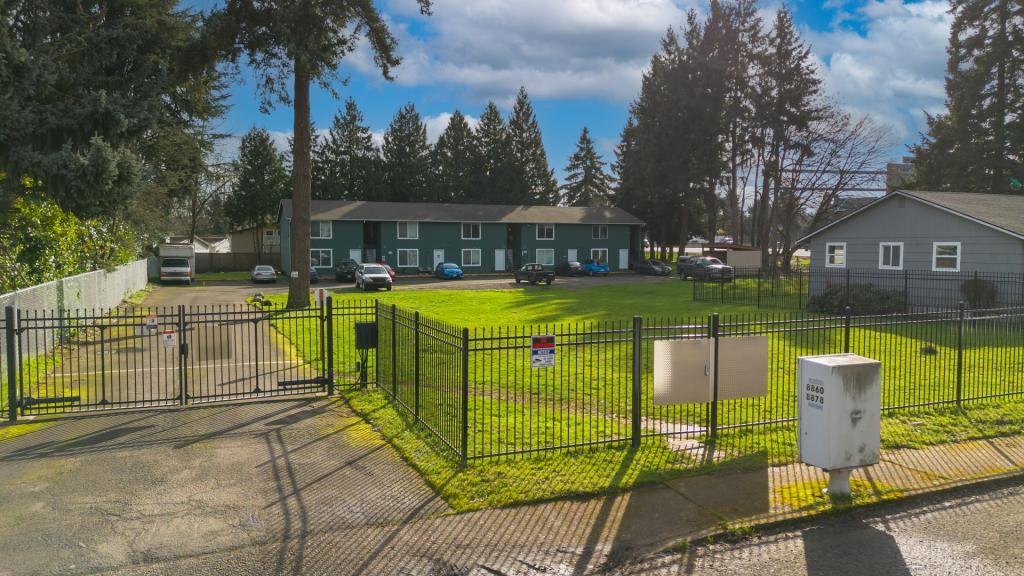 8860 SE Jannsen rd Clackamas OR 97015 - Photo 2 of 14