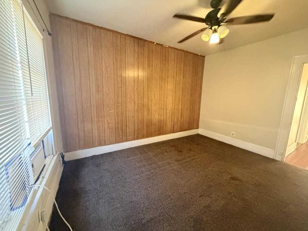 2409 Buchanan St - Photo 6 of 8