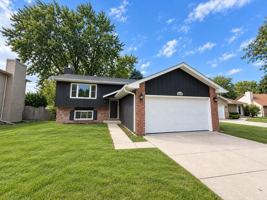 featured image of 13716 S Amherst Ct