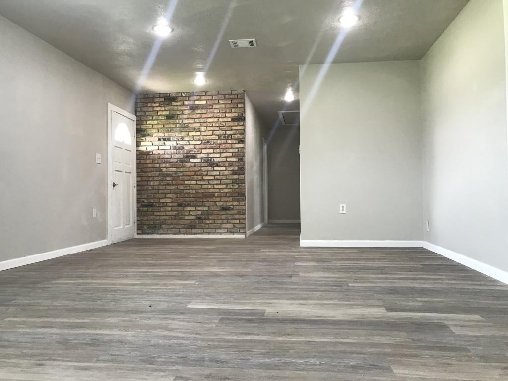 3403 Battlebell Rd - Photo 3 of 8