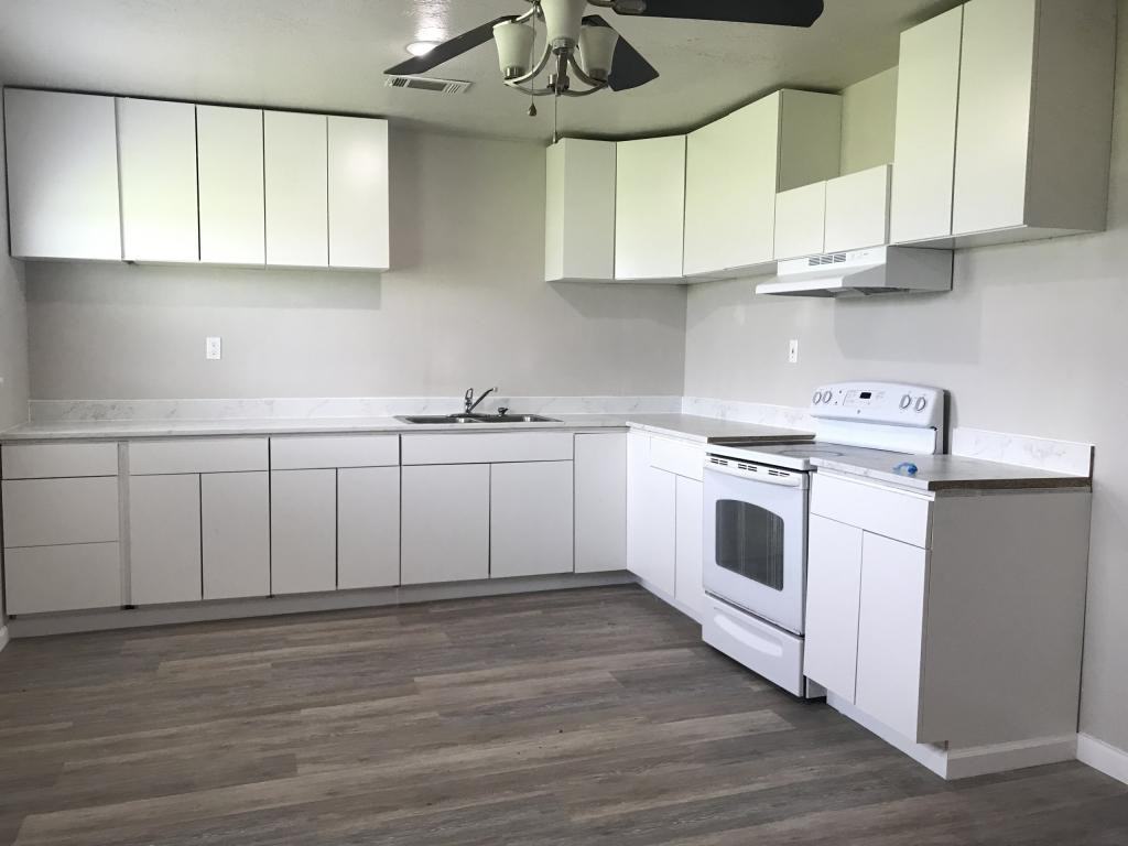 3403 Battlebell Rd - Photo 5 of 8