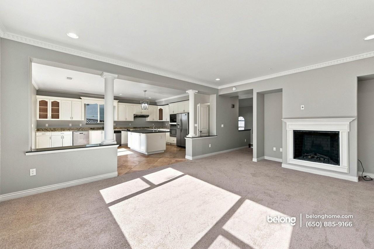 3285 Jelincic Dr - Photo 4 of 22