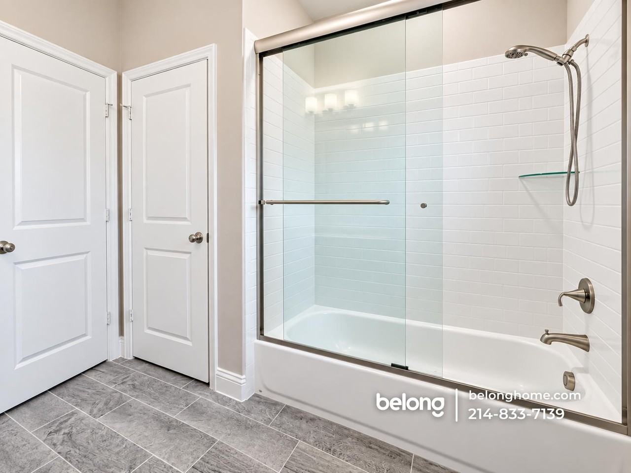 12746 Royal Oaks Ln - Photo 4 of 10