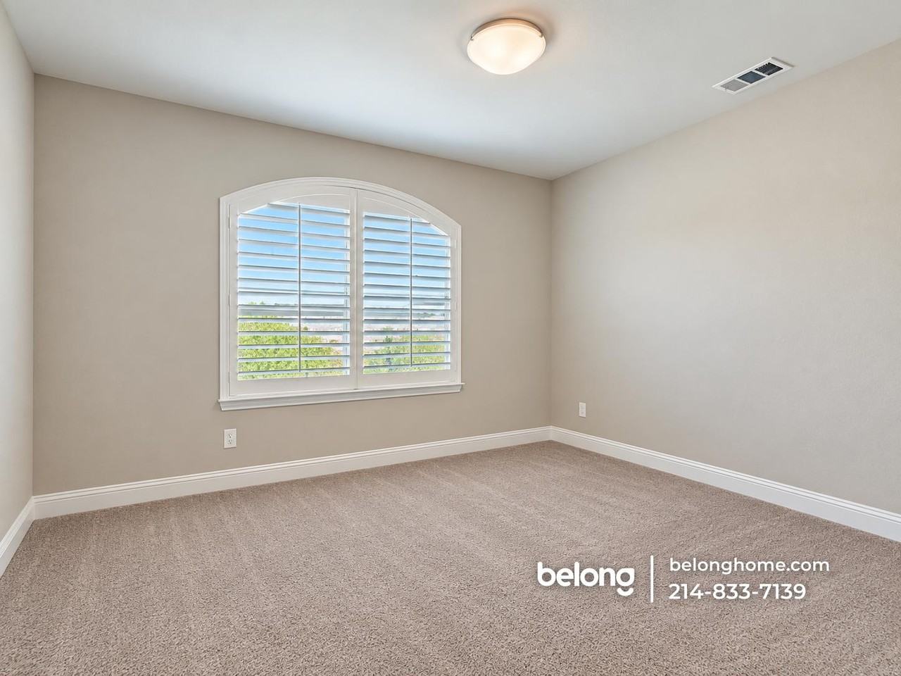 12746 Royal Oaks Ln - Photo 7 of 10