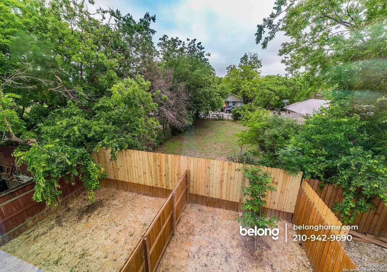 206 Roberts St #201 - Photo 2 of 24