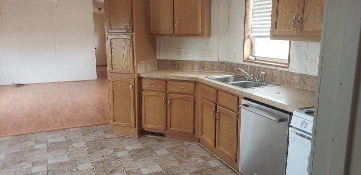 2622 Yankee St - Photo 2 of 7