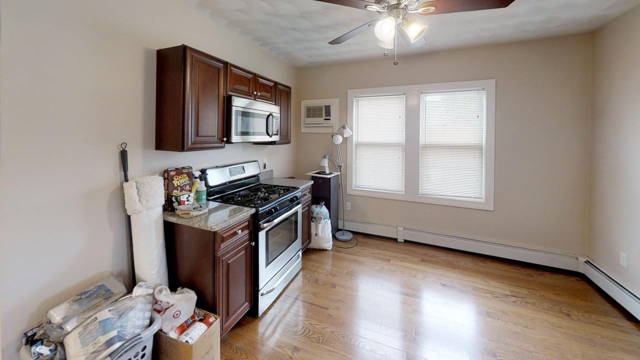 87 Pembroke Ave #87-2 - Photo 2 of 17