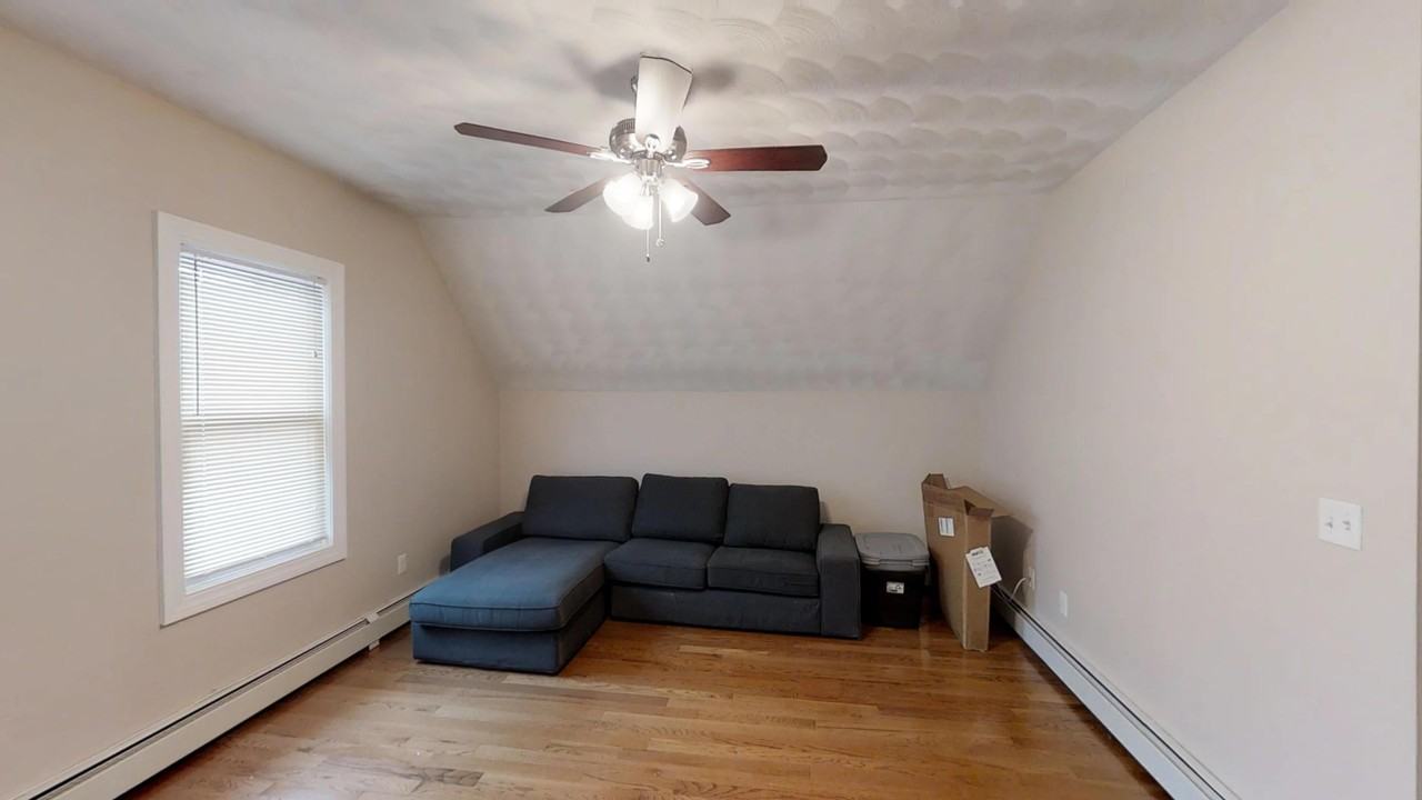 87 Pembroke Ave #87-3 - Photo 3 of 17