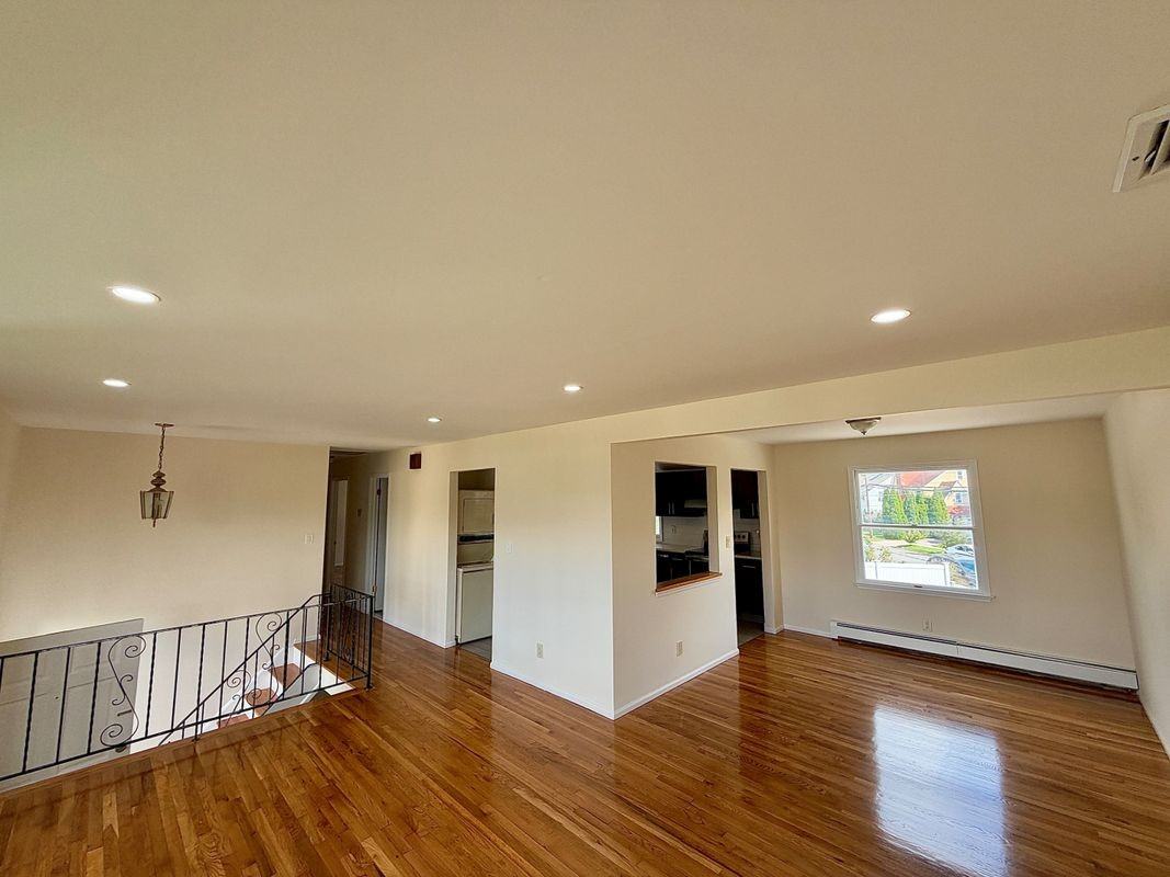 199 Newbridge Rd ##2 - Photo 3 of 23