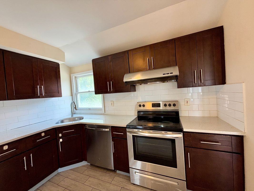 199 Newbridge Rd ##2 - Photo 6 of 23