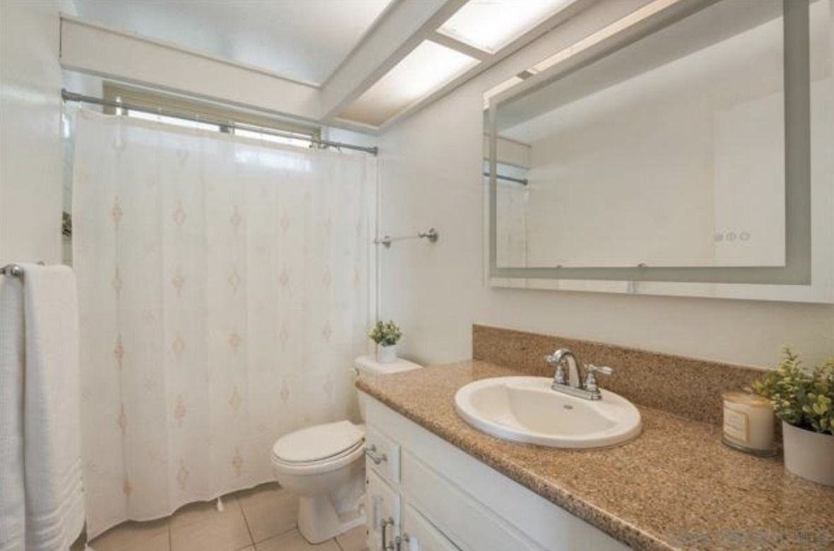 6816 Hyde Park Dr ##N - Photo 4 of 17