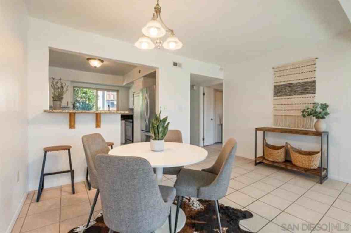 6816 Hyde Park Dr ##N - Photo 7 of 17