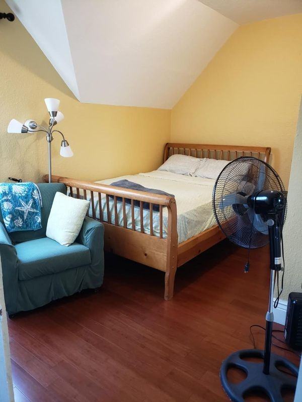 1282 A St - Photo 2 of 3