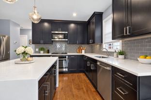 87 Benjamin St ##1-R - Photo 1 of 1