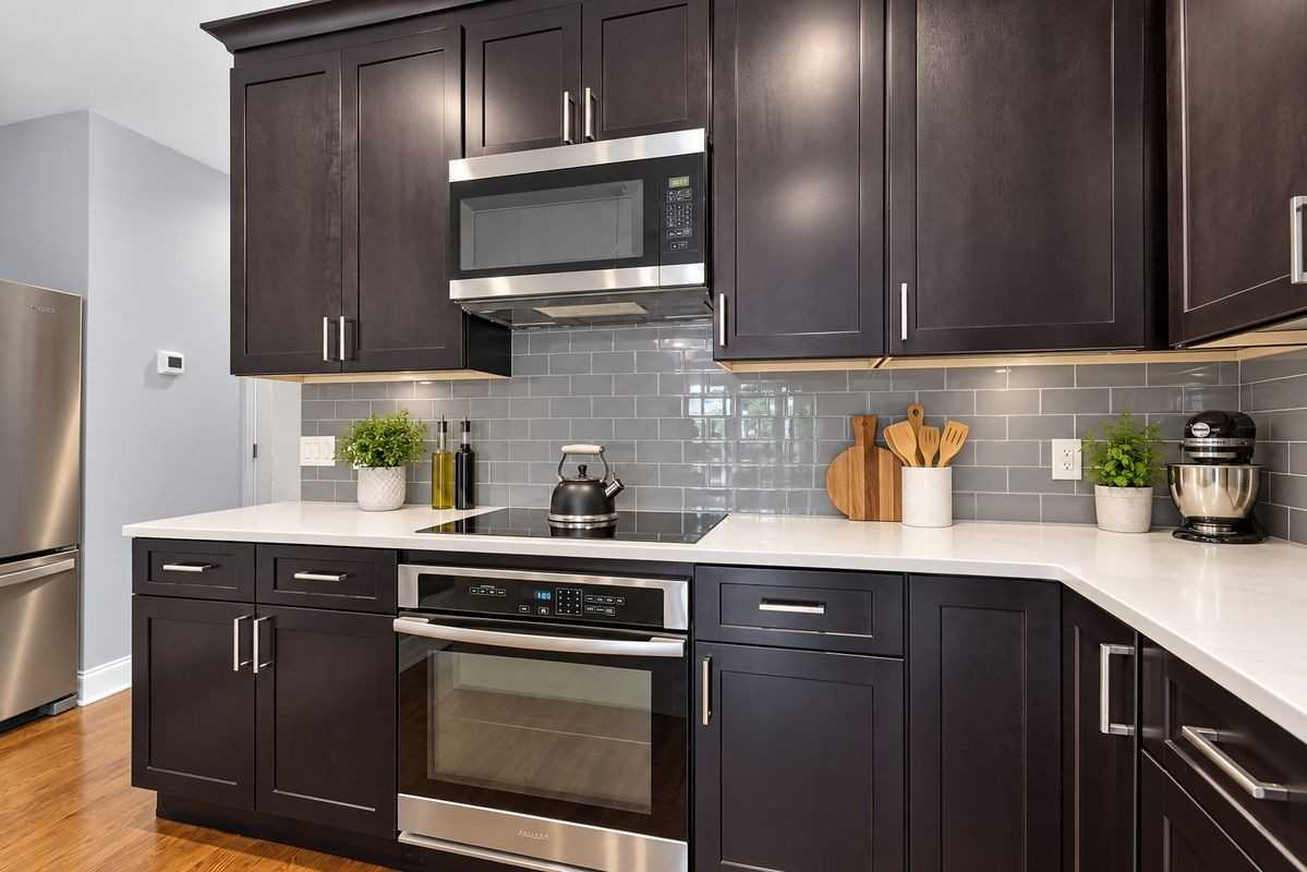87 Benjamin St ##1-R - Photo 2 of 9