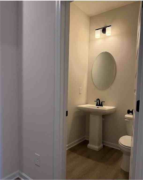 325 Caroline Pl - Photo 3 of 14