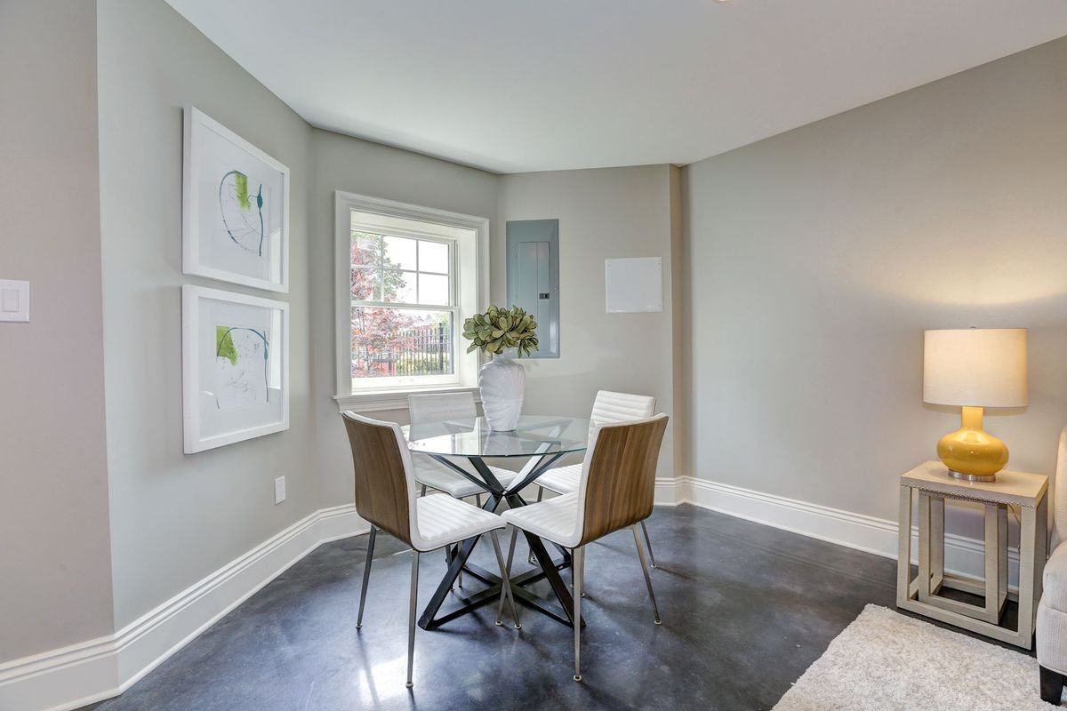 225 R St Nw - Photo 4 of 13