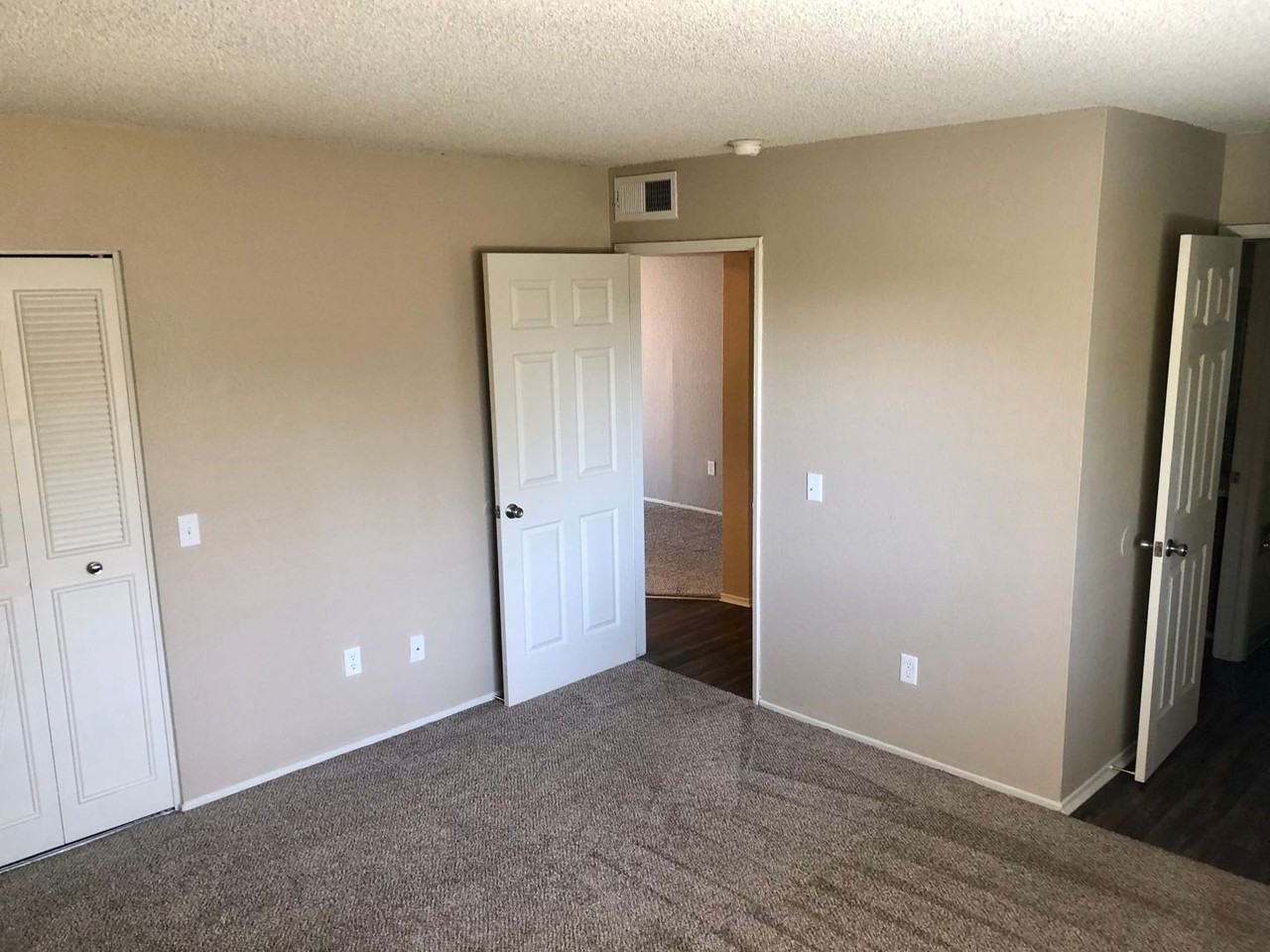 814-Summer Hills Apartments - Photo 2 of 45