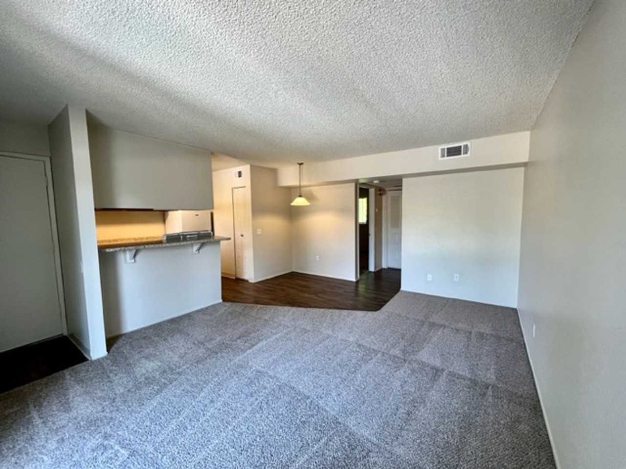 814-Summer Hills Apartments - Photo 6 of 45