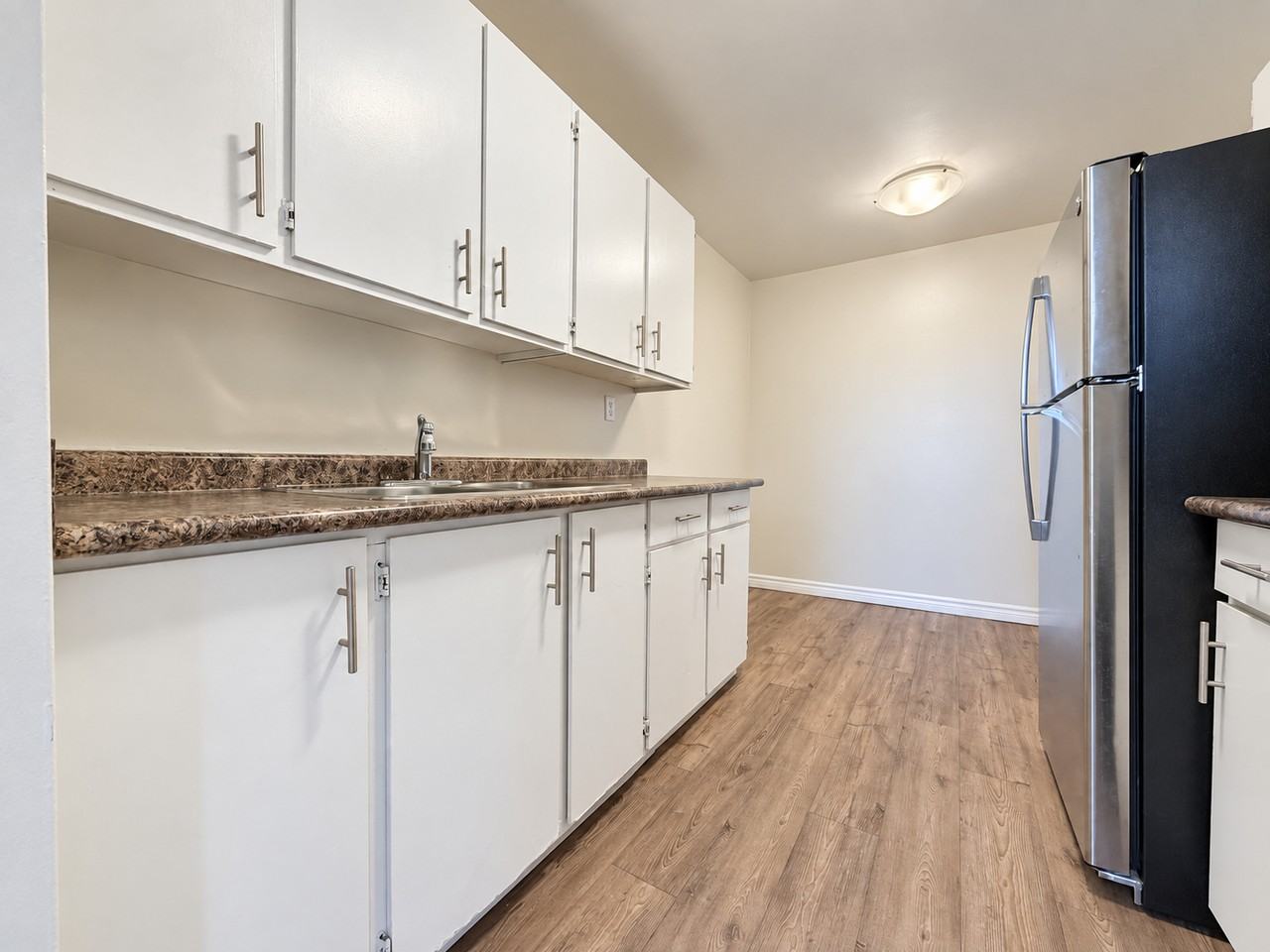200 London Rd #303 - Photo 5 of 13