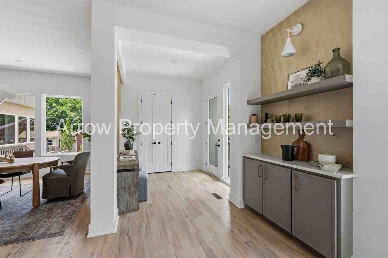 1802 Hayden Dr - Photo 6 of 27
