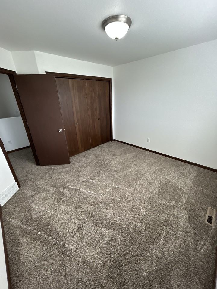 3338 8th St W #C - Photo 6 of 27