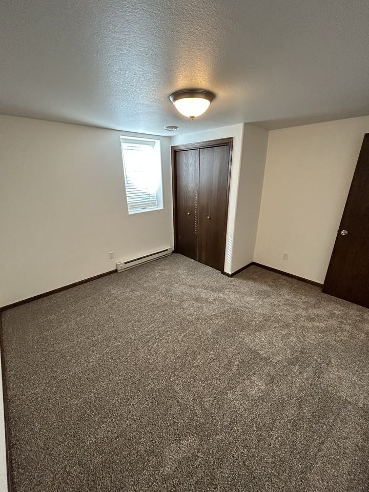 3338 8th St W #C - Photo 5 of 27