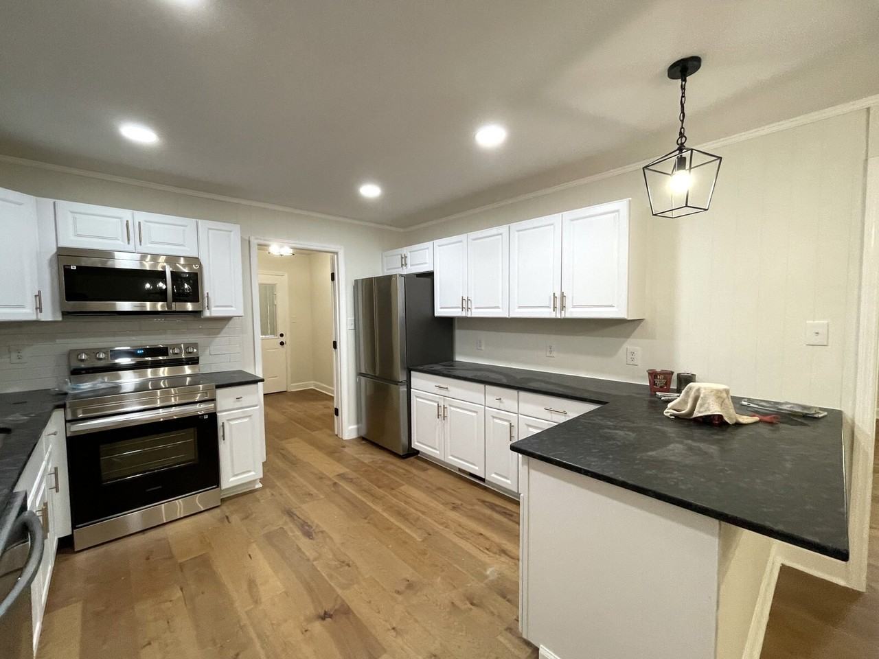 1905 Melbourne Ave Ne #1905 - Photo 6 of 22