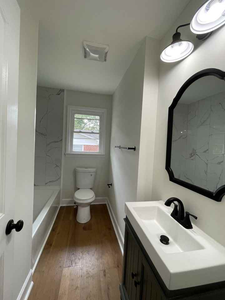 1905 Melbourne Ave Ne #1905 - Photo 7 of 22