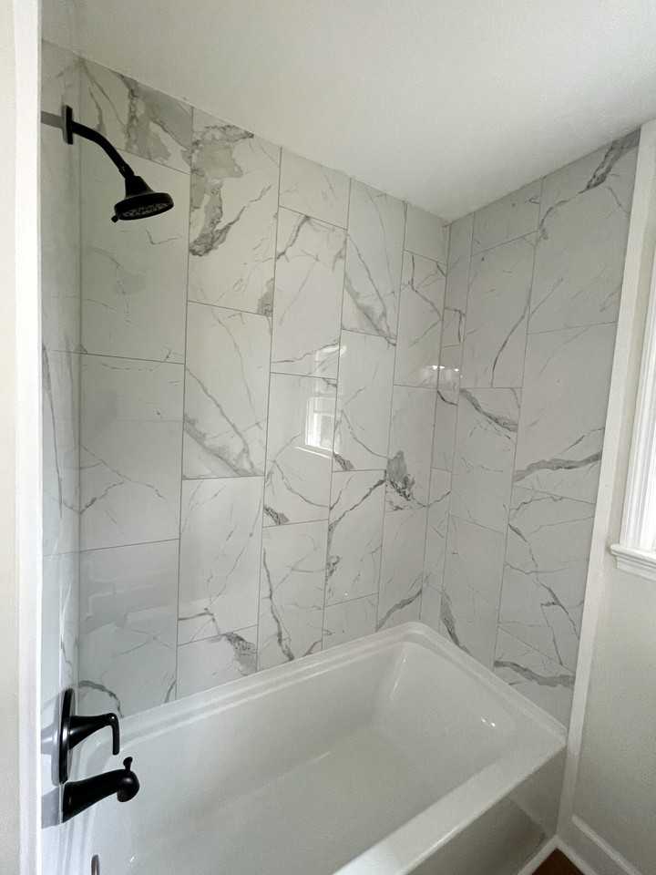 1905 Melbourne Ave Ne #1905 - Photo 2 of 22