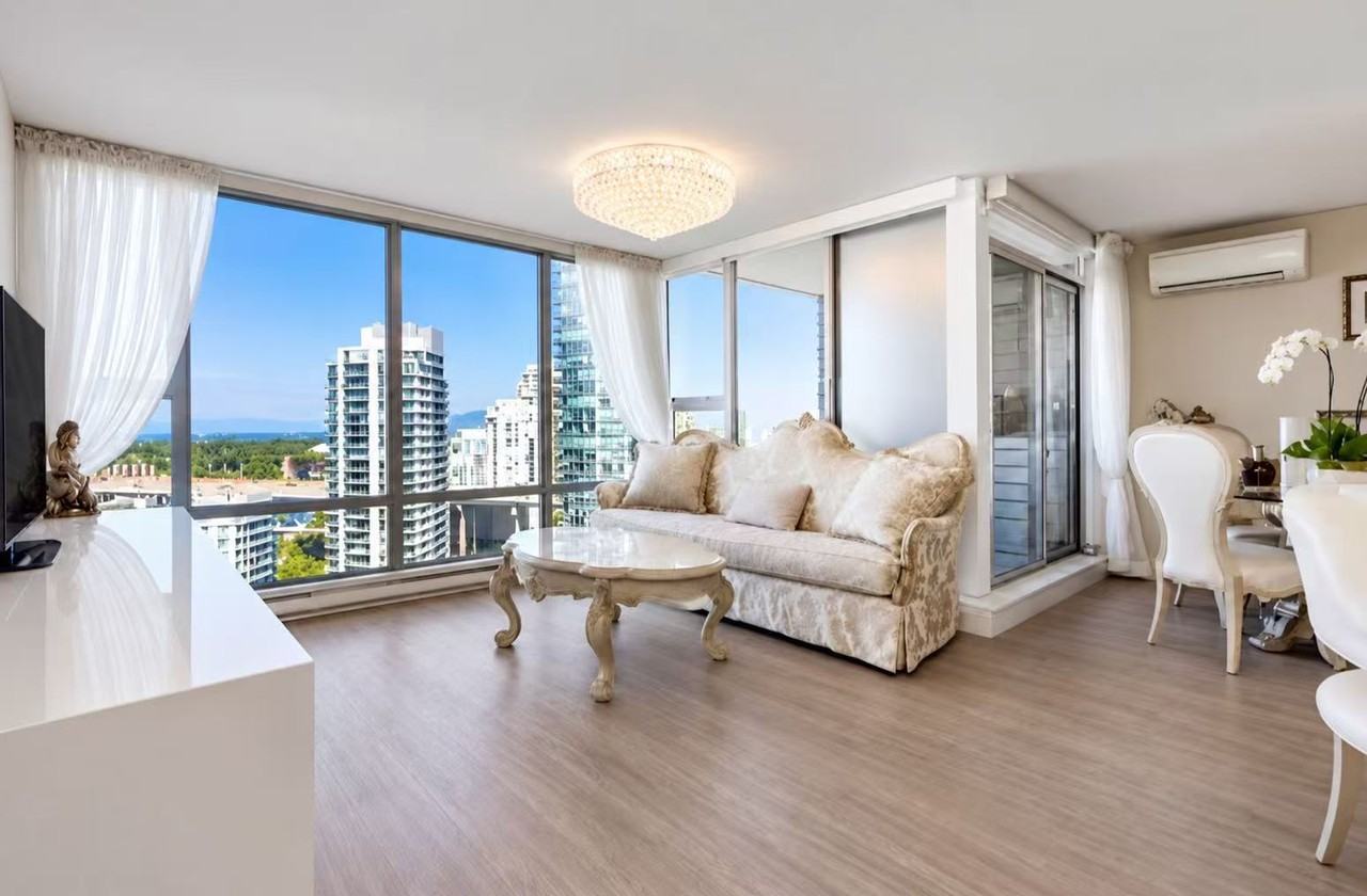 400 Beach Crescent - Photo 5 of 10