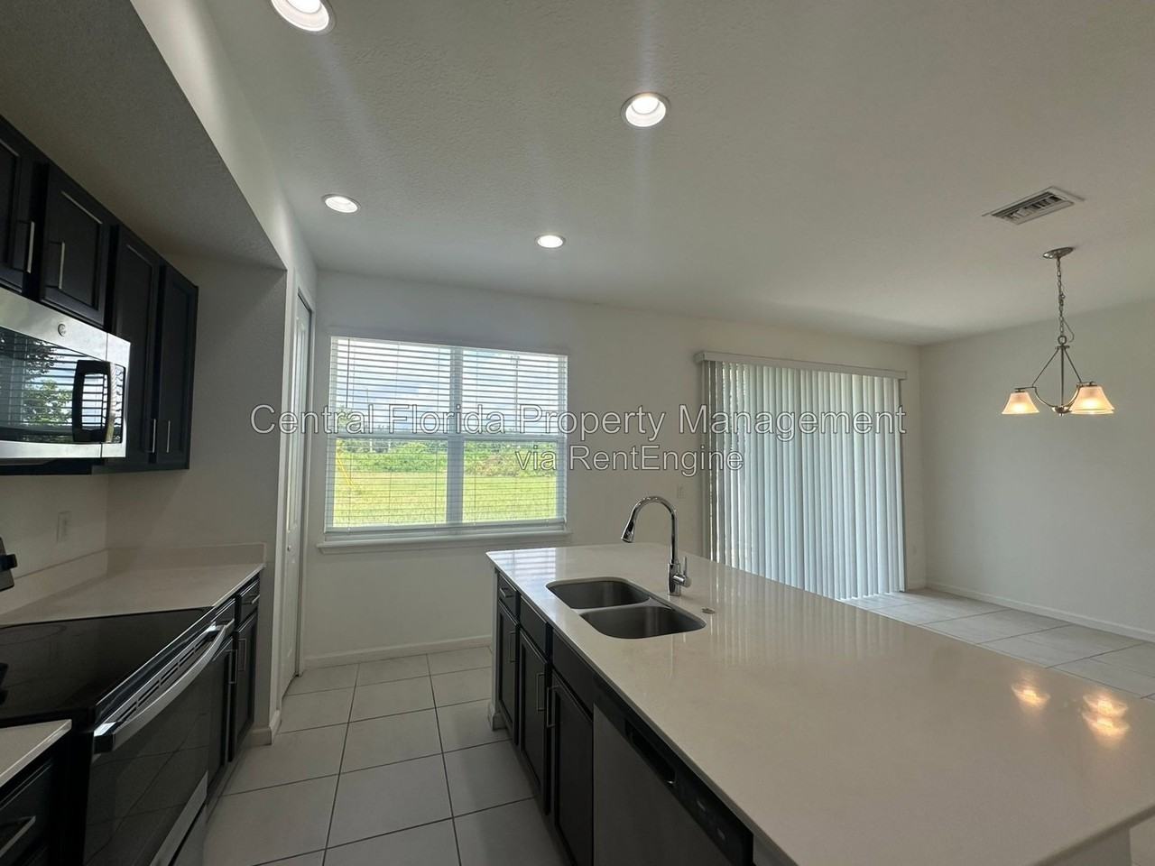 1002 La Mirada Ct - Photo 6 of 30