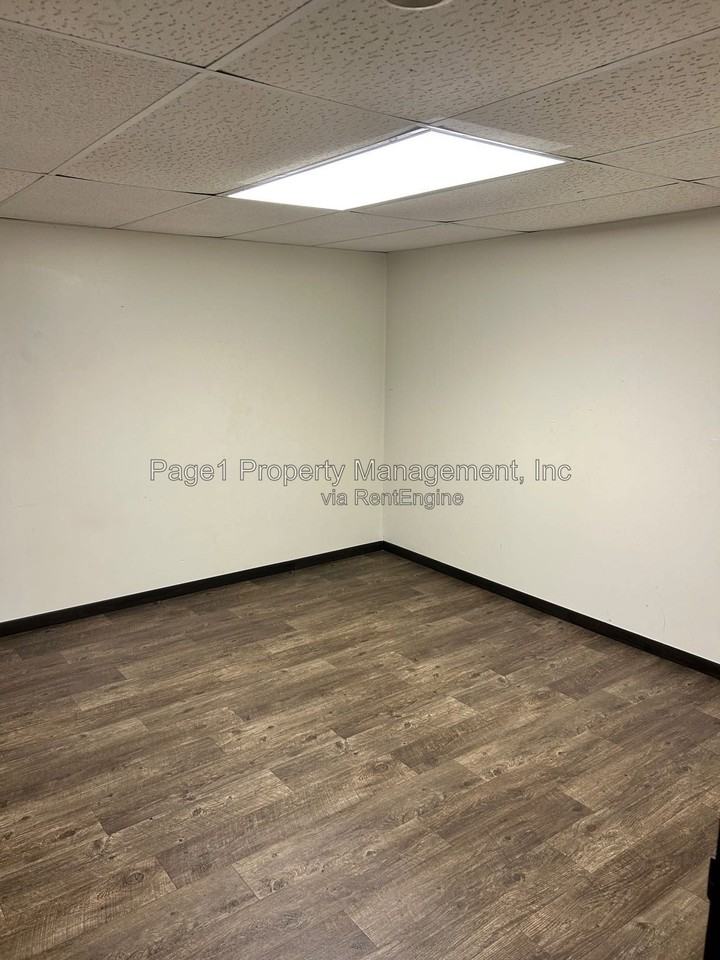 2918 Grinnell Ct #13 - Photo 5 of 10
