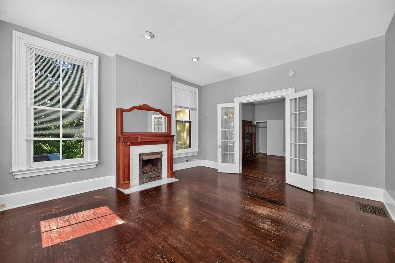 2431 Ohio Ave #3 - Photo 3 of 20