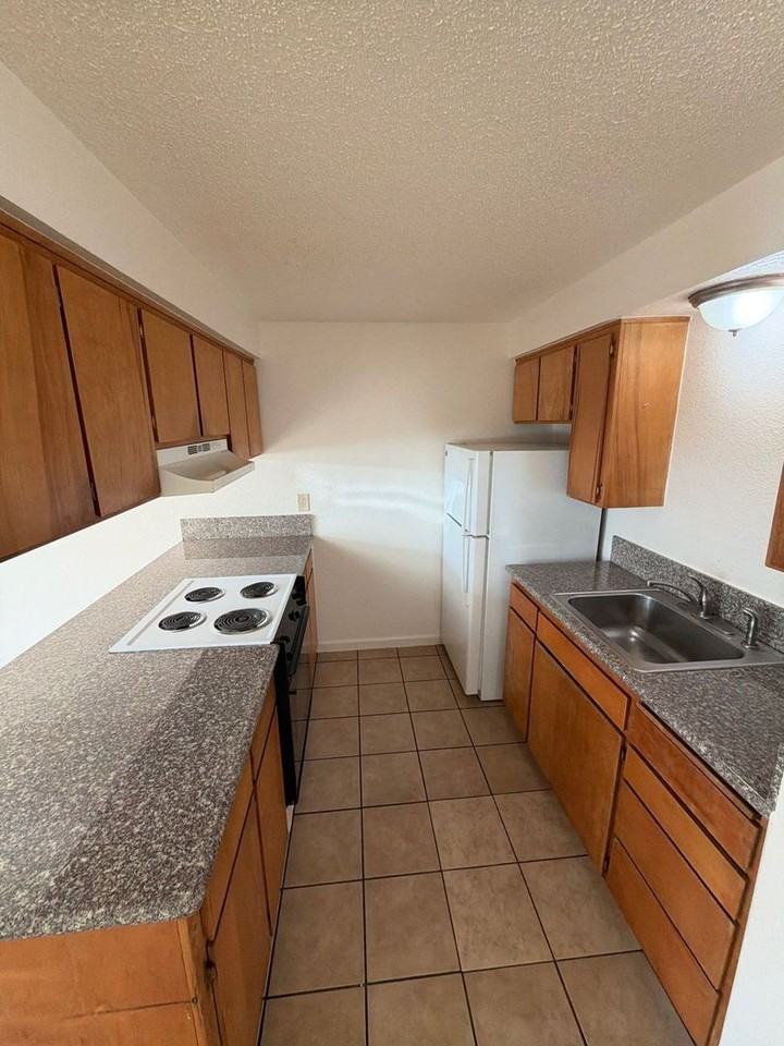 1015 5th Ave Sw #1 - Photo 6 of 13