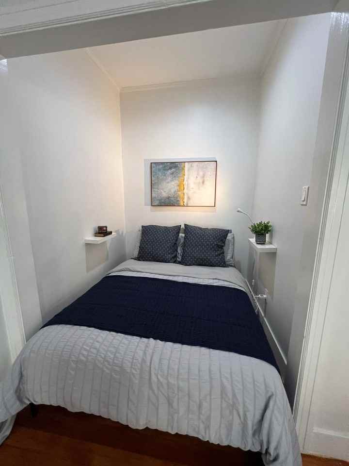 2050 Dracena Dr. - Photo 4 of 24