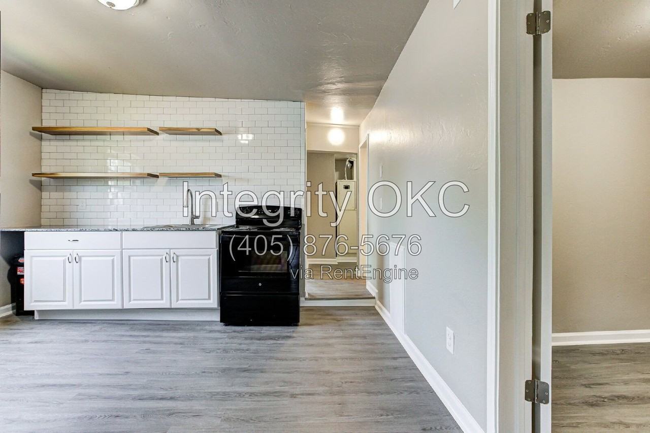 1919 Nw 11th St #4D - Photo 7 of 24