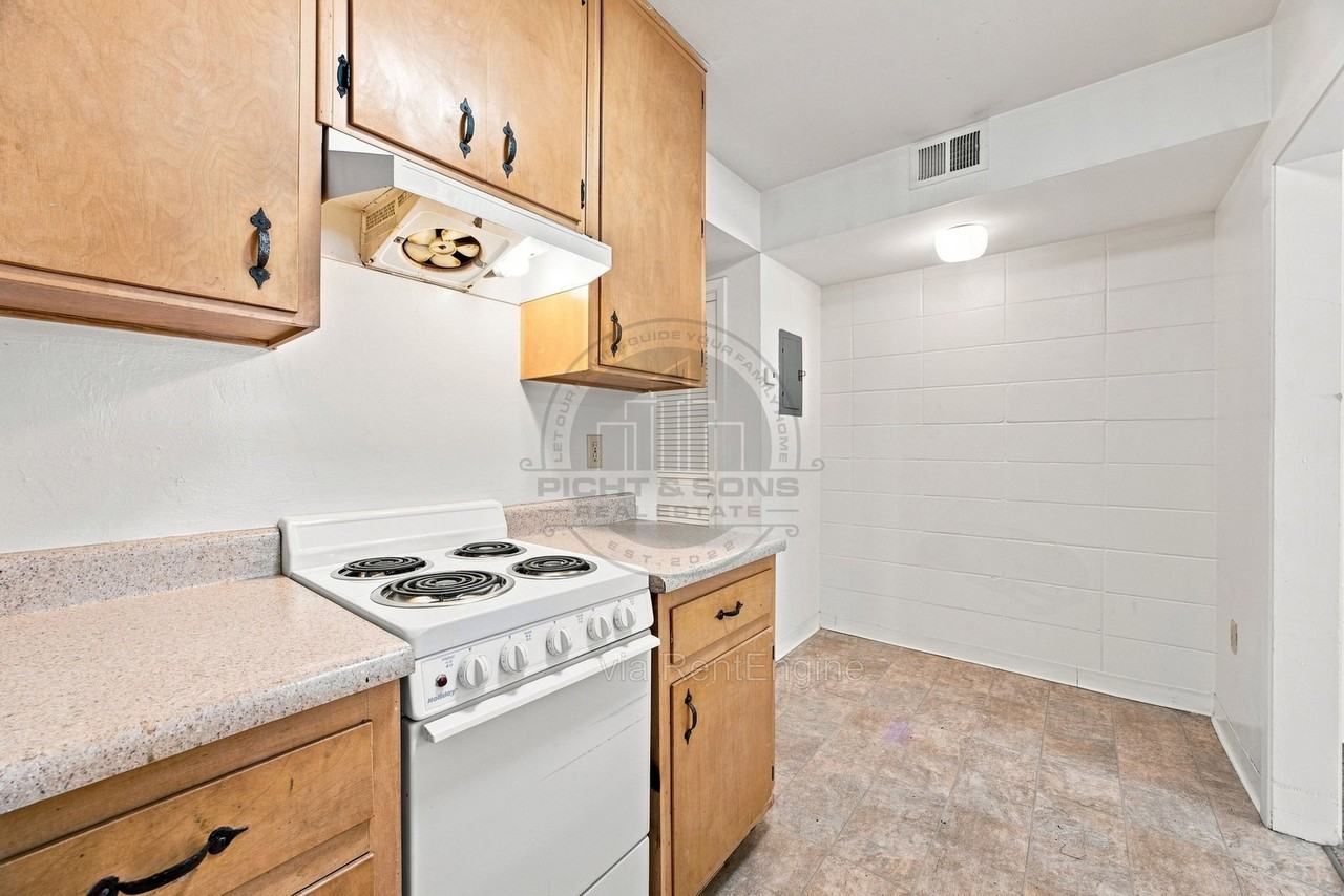106 W 7th Ave #6 - Photo 7 of 11