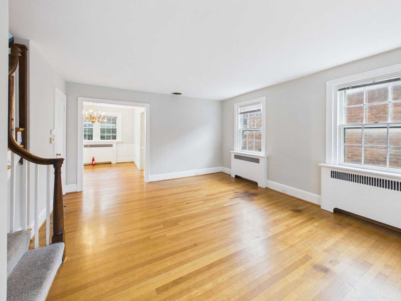 4406 Augusta Ave #EAST - Photo 2 of 24