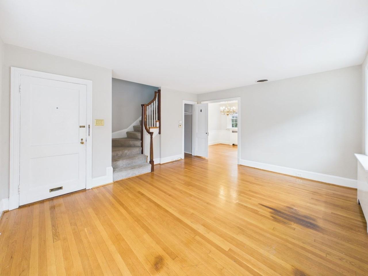 4406 Augusta Ave #EAST - Photo 4 of 24